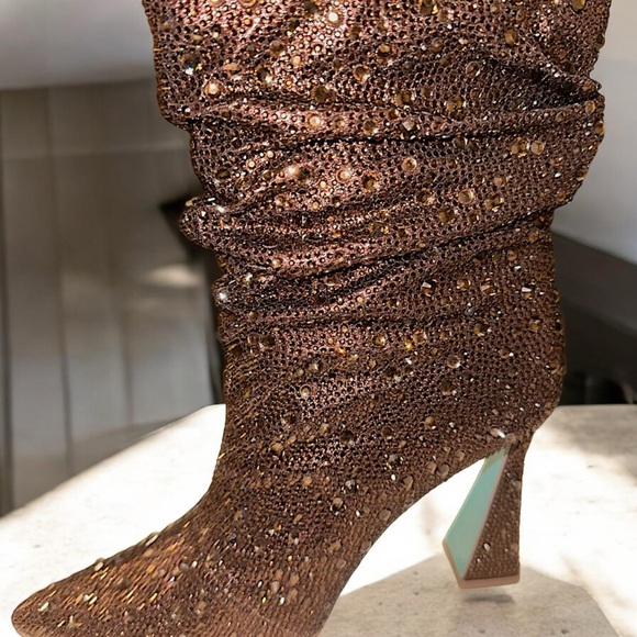 NWT Blue by Betsey Johnson Women's Mac Ankle Boot - Picture 13 of 16